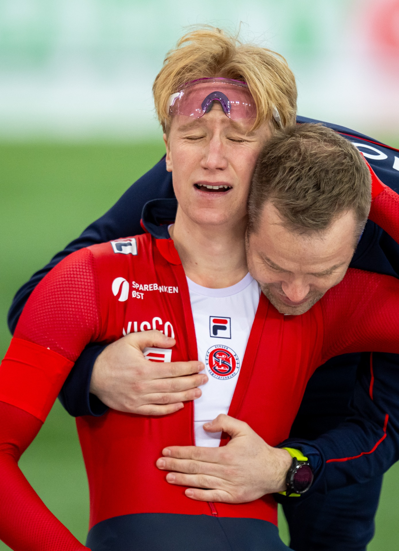 VERDENSMESTER: Peder Kongshuag tok VM-gull på 1500 meter under skøyte-VM på Hamar i mars 2025.